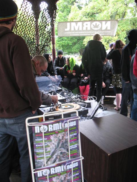 Auckland J Day 2009: Jafa Mafia provided plenty of smokin' tunes to keep everyone in an irie mood